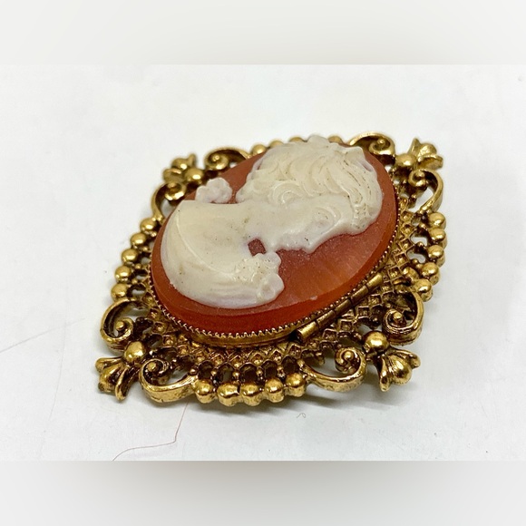 Mid Century Vintage Gold Tone Victorian Style Cameo Pinback Brooch Button - Picture 14 of 16